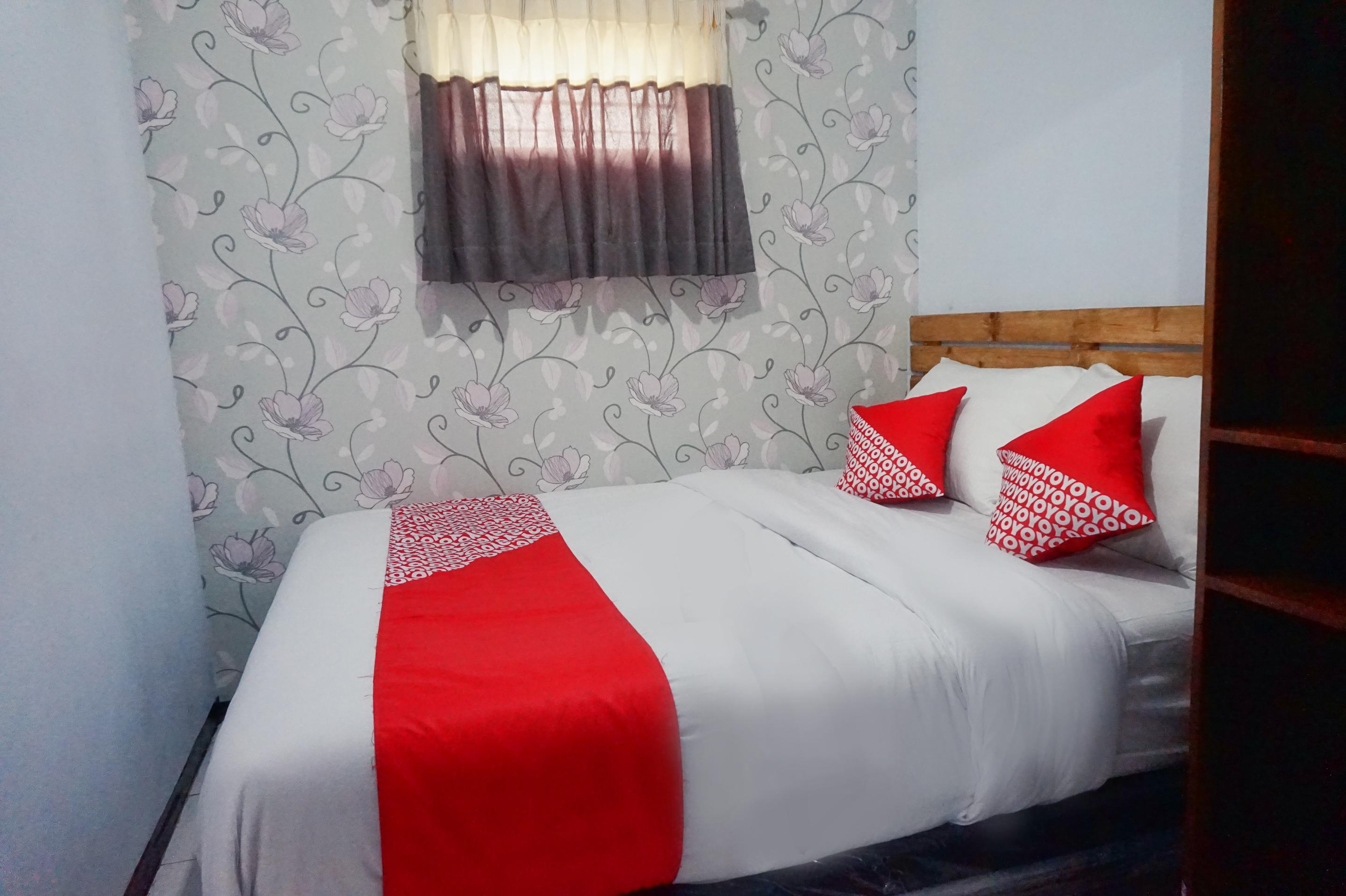 Oyo 1380 Velodrome Family House Syariah Hotel Malang Bagian luar foto